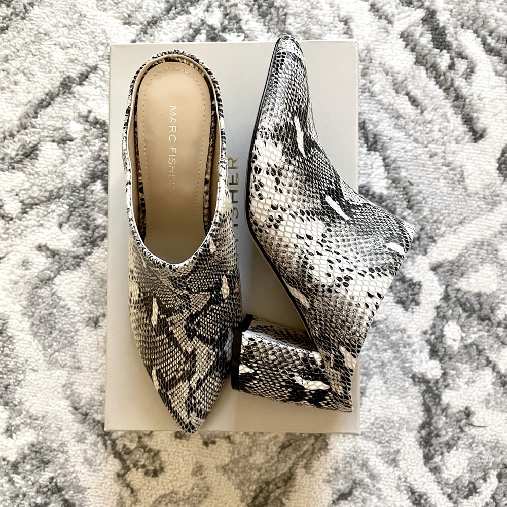 NWB-Marc Fisher-Heeled Mule-Ragni